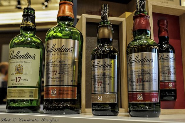 Déclinaisons_du_Ballantines_17_coffret_WLP_2014